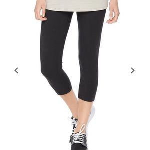 Motherhood maternity Capri leggings